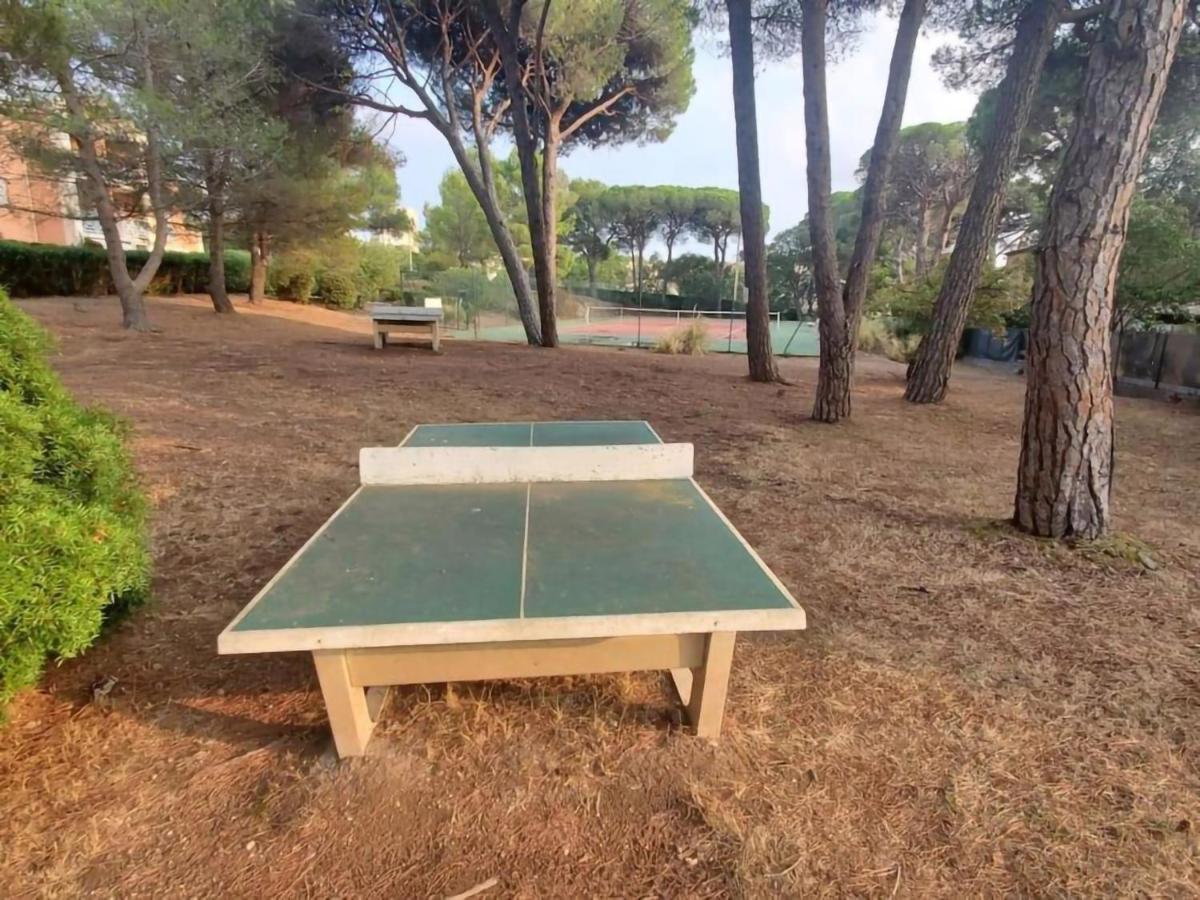 Oasis Des Grands Pins - Saint-Raphael - Residence Privee Avec Grande Piscine & Tennis Privee エクステリア 写真